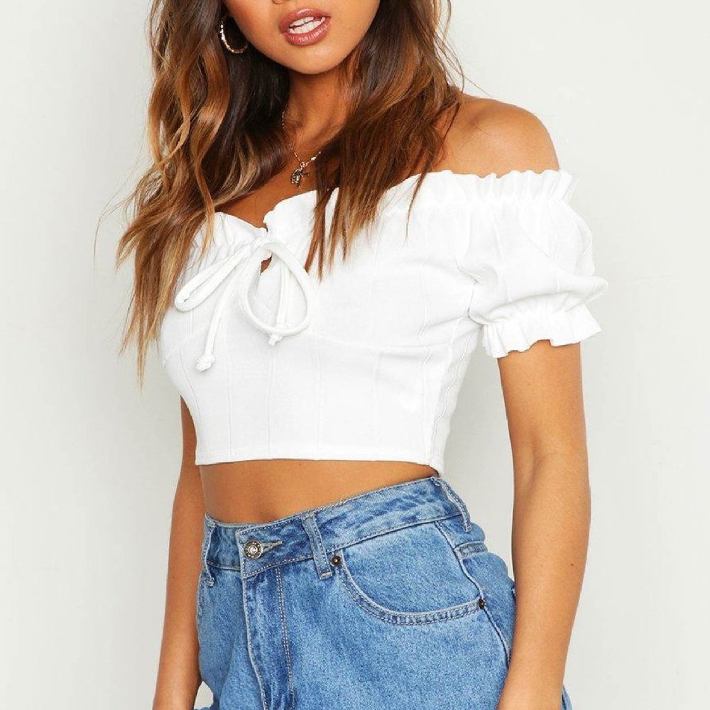 Boohoo White Bandage Peasant Crop Top - Size 6 - NWOT